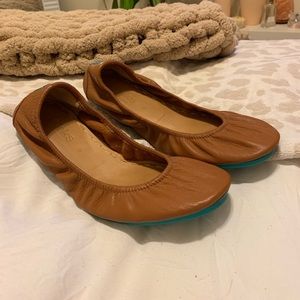 LIKE NEW Tan Tieks